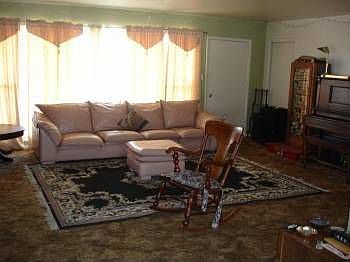 2nd image of 416 Thompson Ln