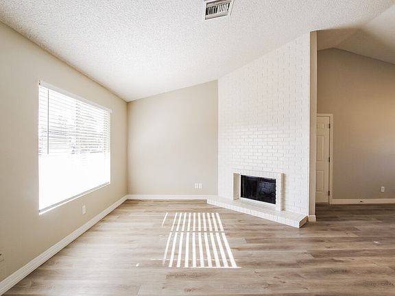3rd image of 5222 W Aster Dr