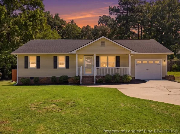 949 Kennesaw Dr, Fayetteville, NC 28314