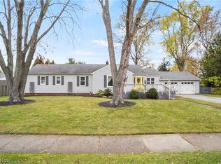 37731 Arlington Dr, Willoughby, OH 44094