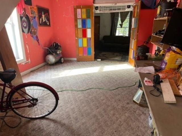 2nd image of 207 & 209 E North St