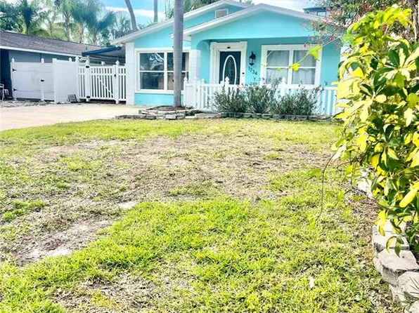 1734 Maryland Ave NE, Saint Petersburg, FL 33703