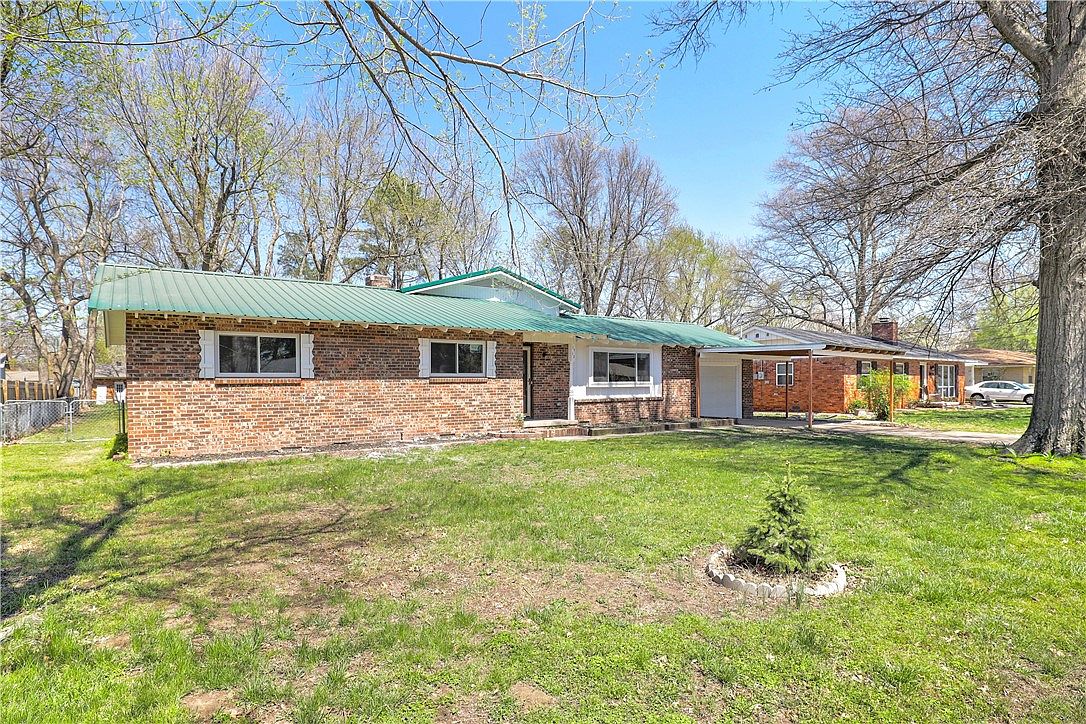 1712 W Emma Ave, Springdale, AR 72762 Zillow