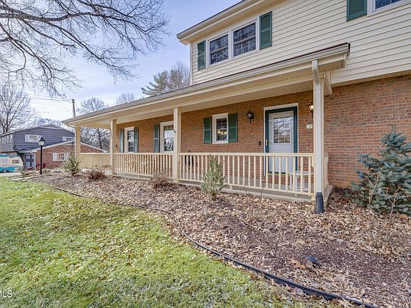 5th image of 2405 Rambling Rd