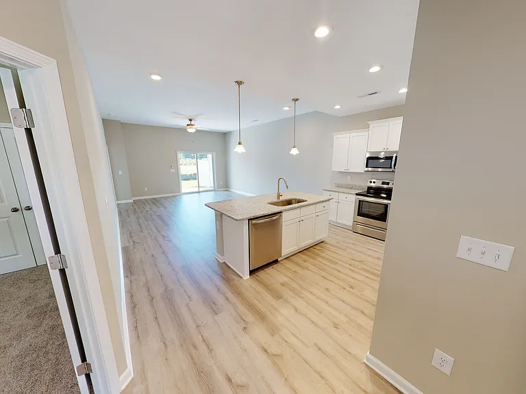 84 Racquet Club Dr — Photo 8