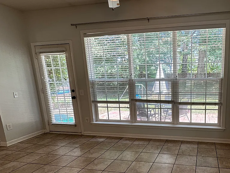 3936 Manor House Dr — Photo 9