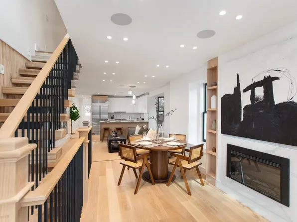 274 7th Street image 3 of 40