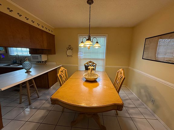 4th image of 3104 Whiteoak Road