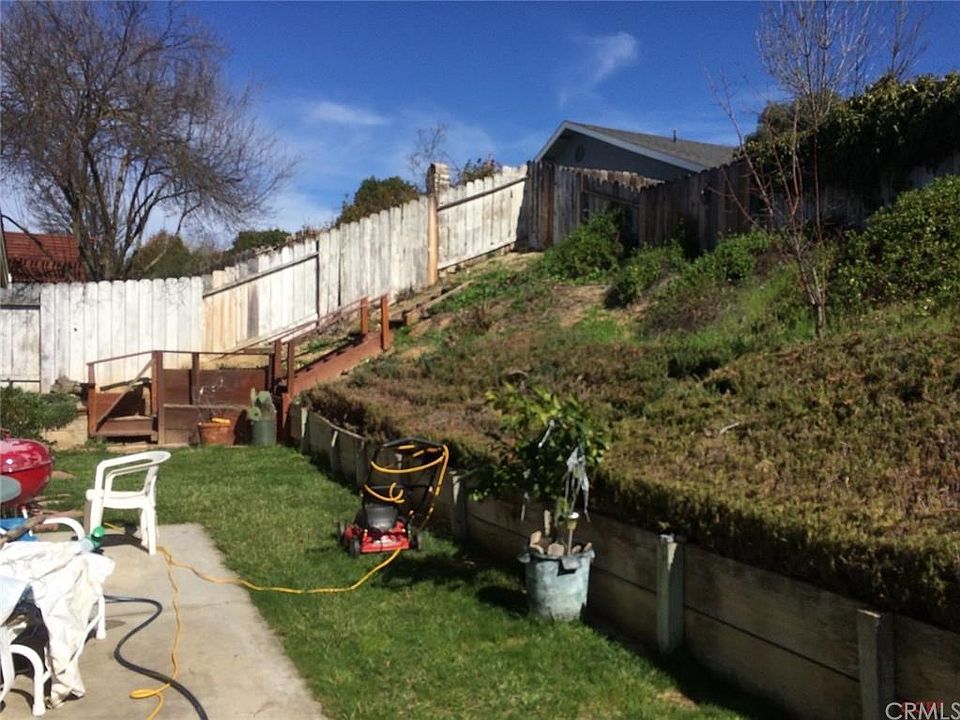 2nd image of 518 Navajo Ave