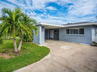 2313 Valencia Dr, Sarasota, FL 34239