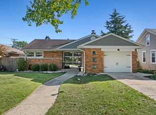 19 S Kerwood St, Palatine, IL 60067