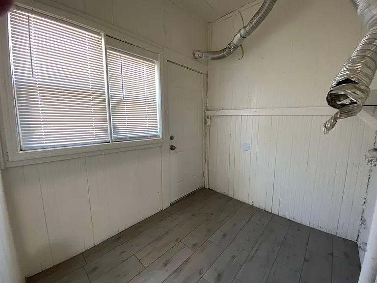 One Bedroom Apartment in Downtown Stockton — Photo 18