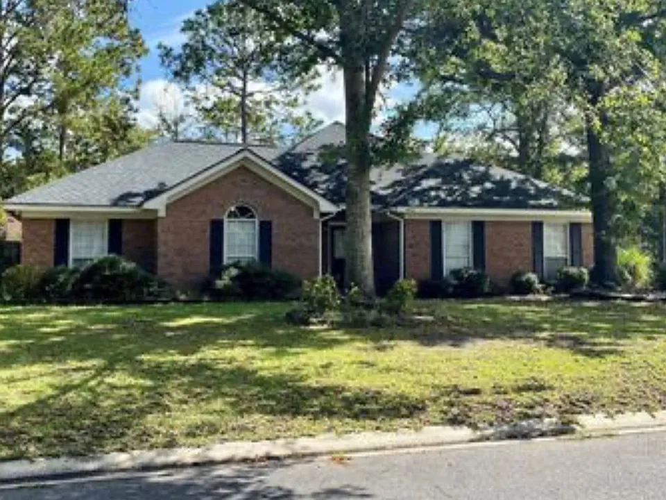 932 Hunters Run Rd