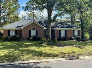 932 Hunters Run Rd, Hinesville, GA 31313