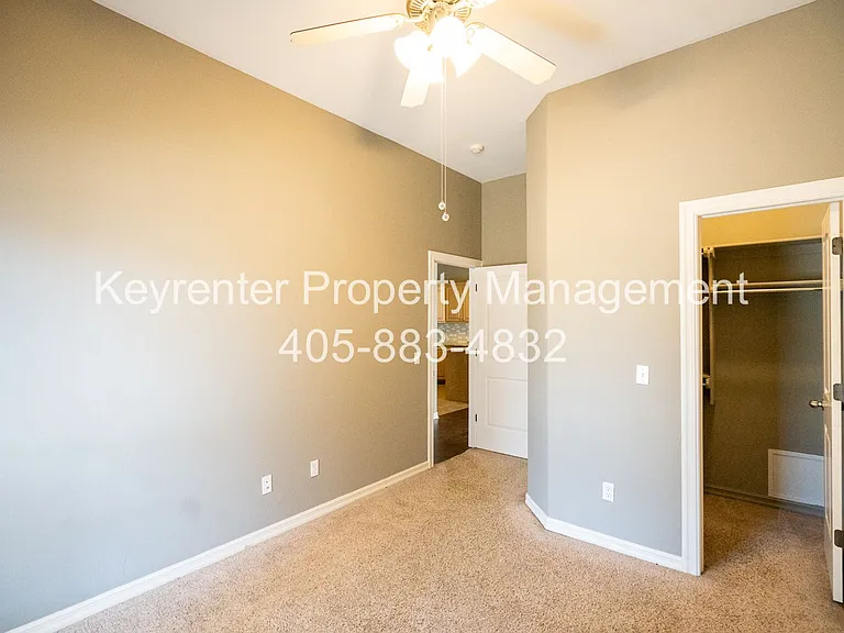 1301 Cedar Creek Dr — Photo 7