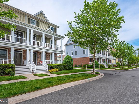 3rd image of 36322 Day Lily Pkwy