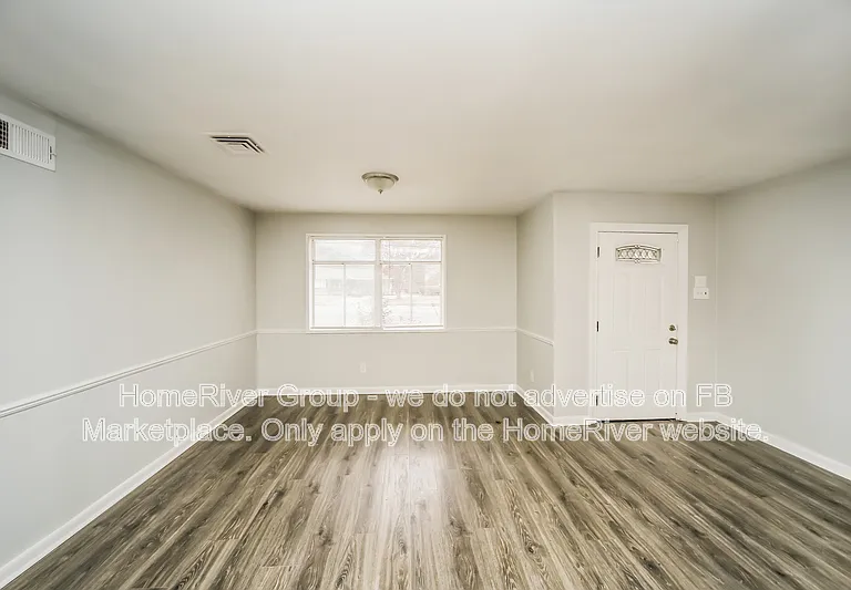 506 N White Station Rd — Photo 2