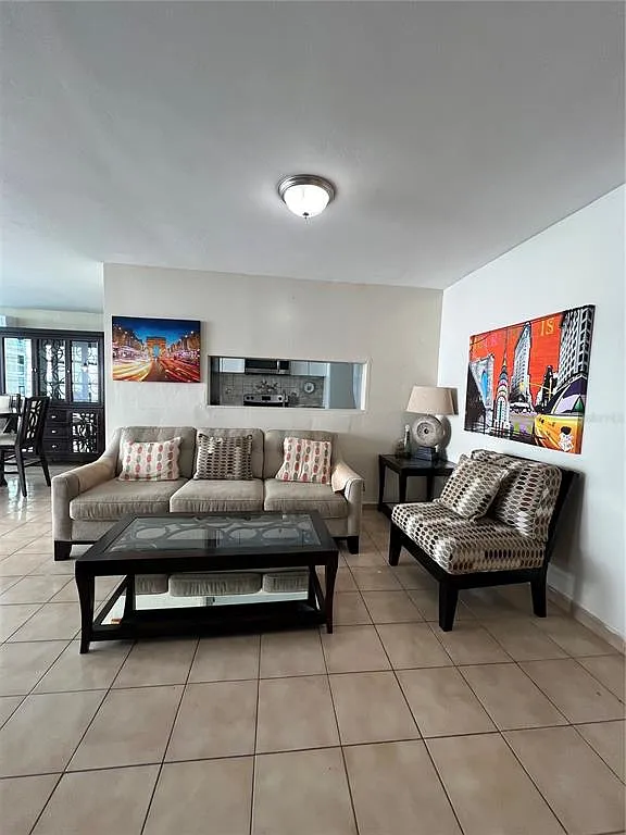 Building Photo - 6410 Isla Verde Ave #2