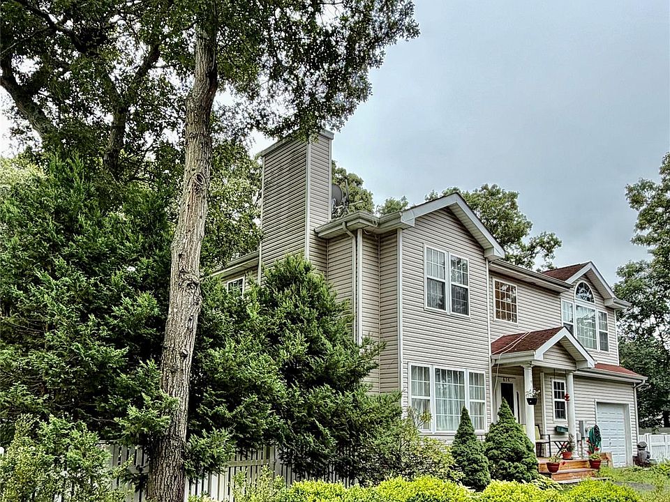 1st image of 674 Flanders Road