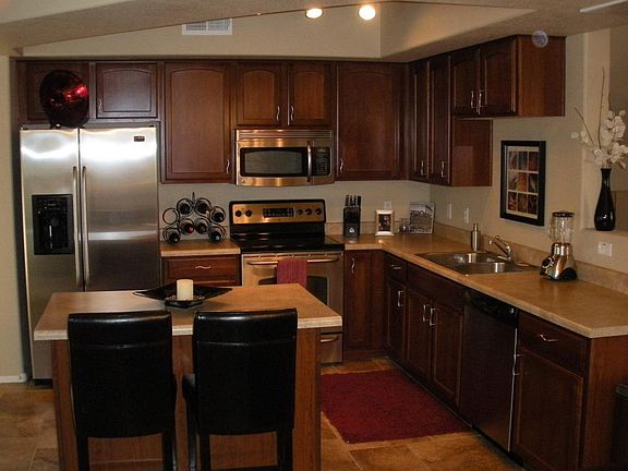 4th image of 2402 E 5TH Street #1691