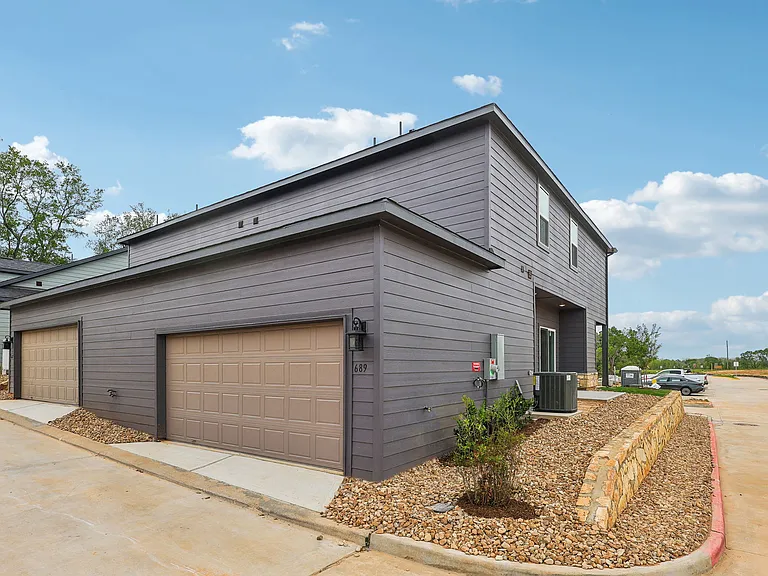 Canvas on Founders Hill — Photo 18