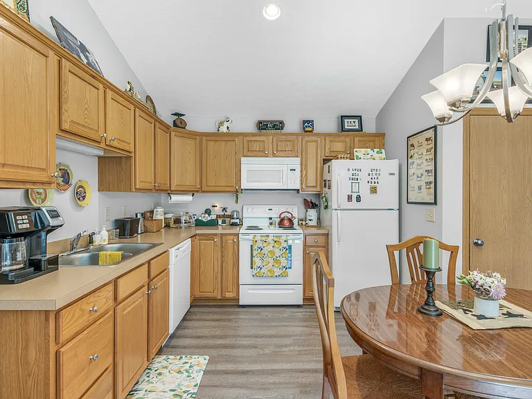 3888 Long Drive Kitchen Area
