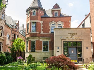 2414 N Kedzie Blvd, Chicago, IL, 60647