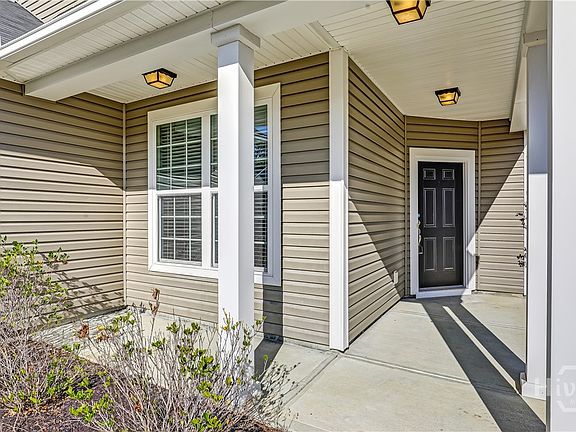 3rd image of 359 Southwilde Way
