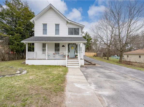 142 N Main St, Black River, NY 13612