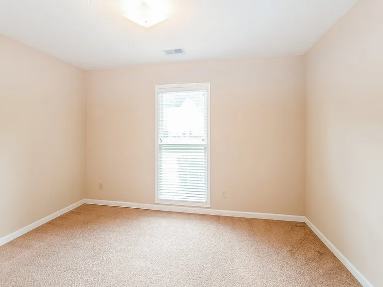 10198 Woodland Hills Dr — Photo 22