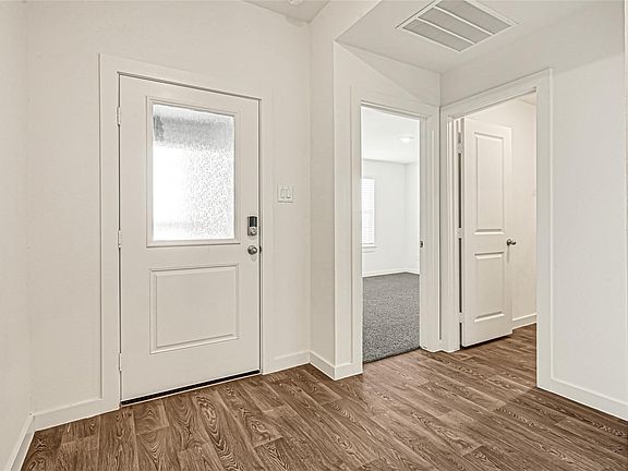 5th image of 2643 Sunset Bluff Ln