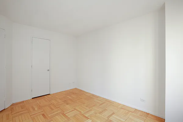 Rented by Oxford Property Group | media 9