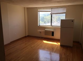 1104 Commonwealth Ave #6B, Boston, MA 02215