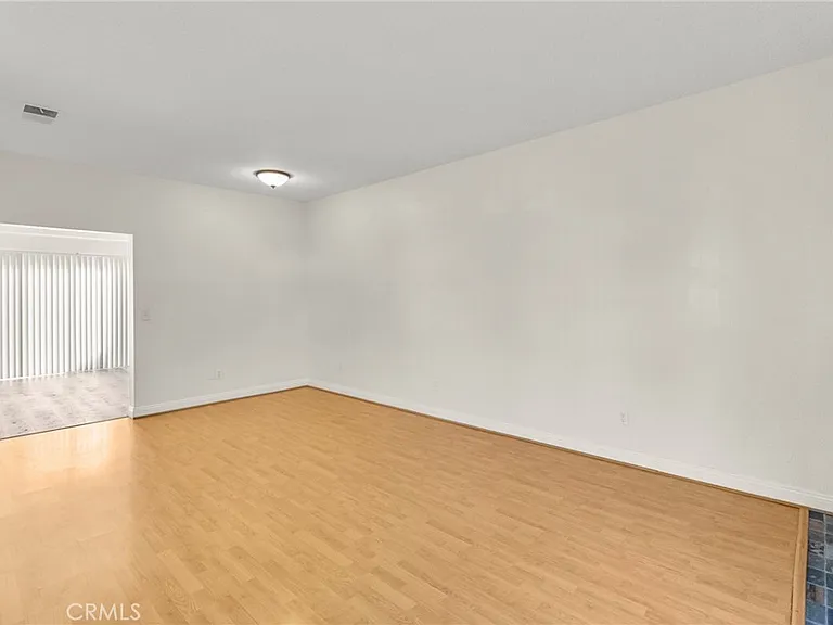 6 Greenmoor — Photo 2