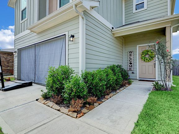 2nd image of 25735 Royal Catchfly Rd