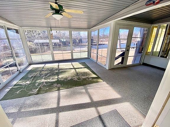 Patio with E-Z Breeze Slider