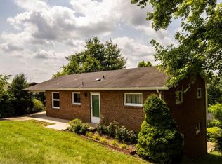 537 Bays View Rd, Kingsport, TN 37660