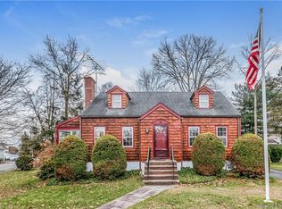 48 Scofield Pl, Norwalk, CT 06855