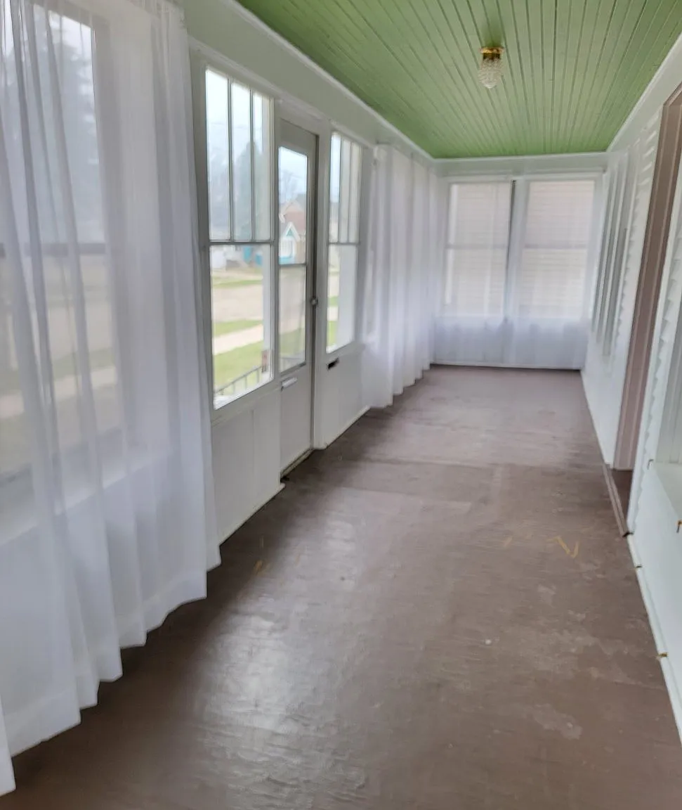 2 bed, 920 sqft, $1,695 — Photo 4