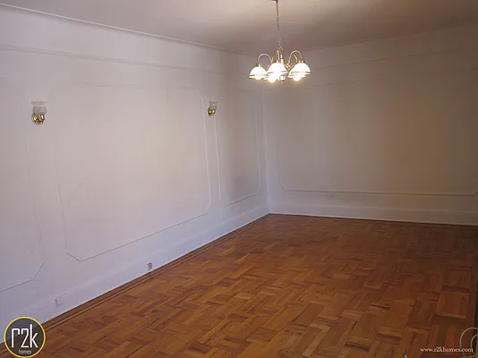 Rented by Realty 2000 Corp | media 21