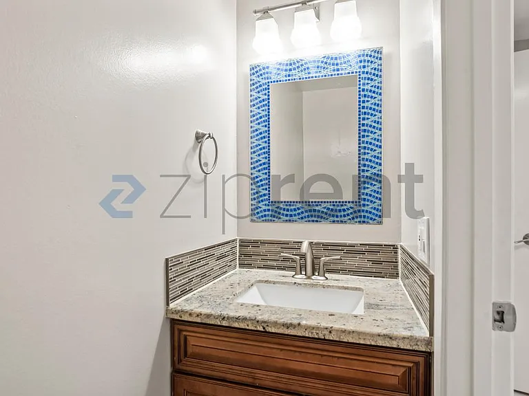502 Pine Wood Ln — Photo 15