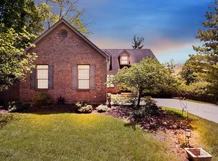 3401 Cooper Rd, Blue Ash, OH 45241