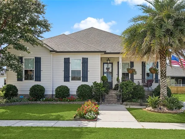 3932 Jean Lafitte Pkwy, Chalmette, LA 70043