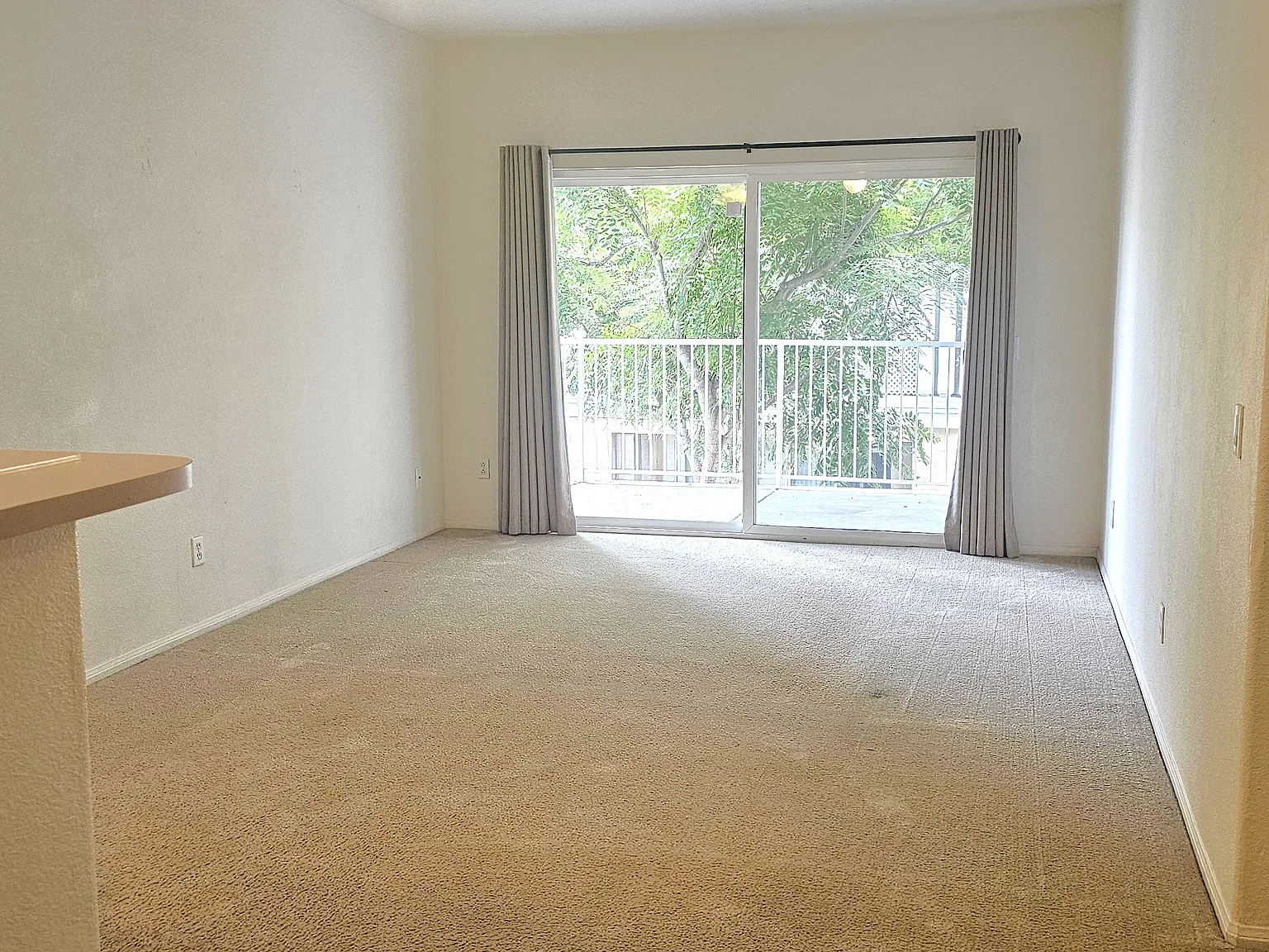 2 bed, 1104 sqft, $2,195 — Photo 1