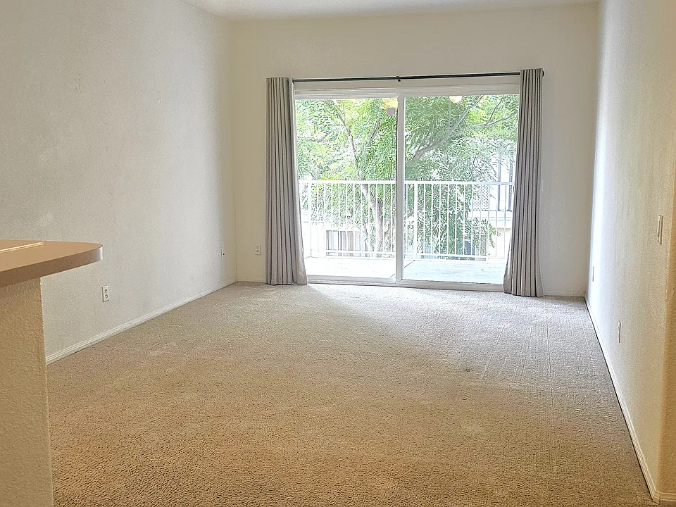31359 Taylor Ln