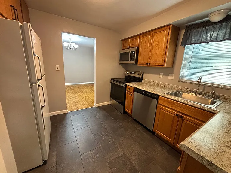237 Sleepy Hollow Rd — Photo 4