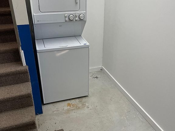 Entry and laundry