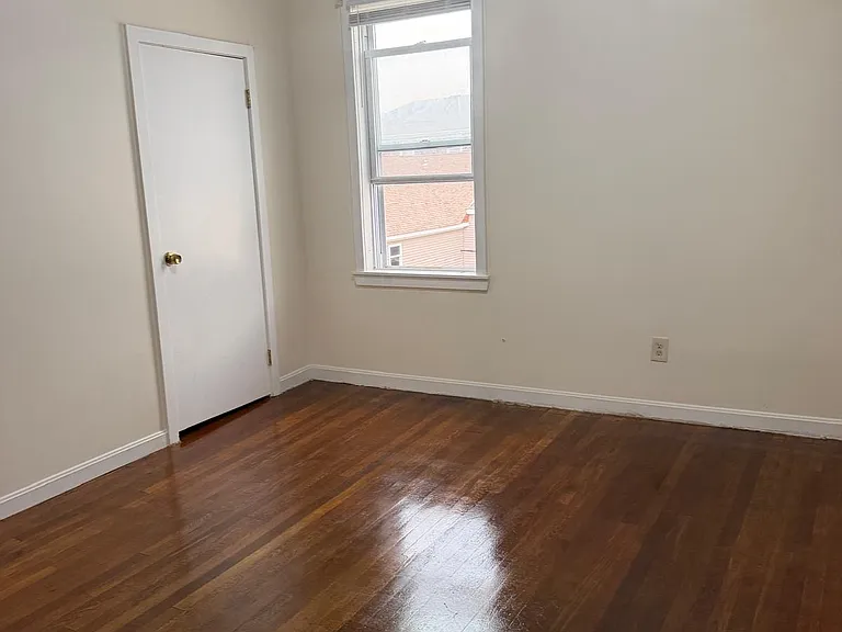 339 E Main St — Photo 12