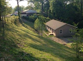 2055 Booth Quillen Rd, Ashland, KY 41102