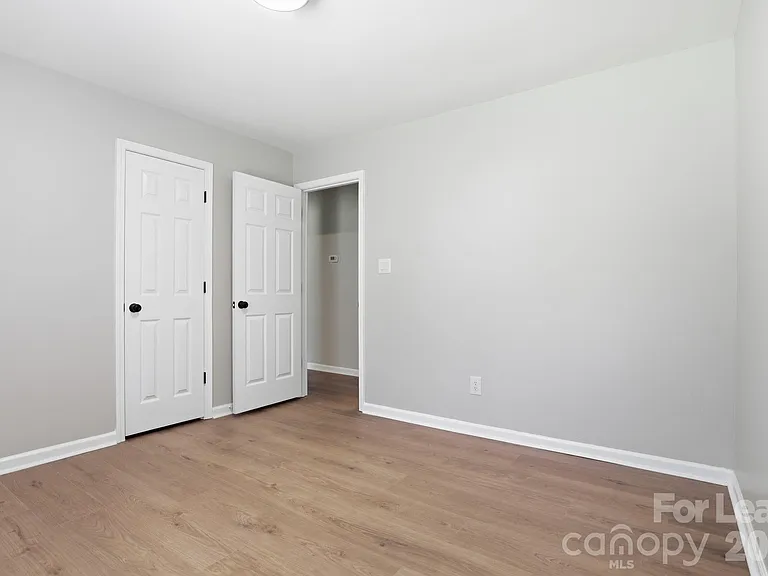 13114 Woodland Farm Dr — Photo 22